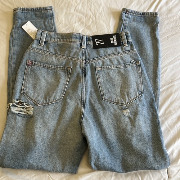 NWT Urban Outfitters Mom-High Rise Jeans Size 27 - Picture 5 of 6